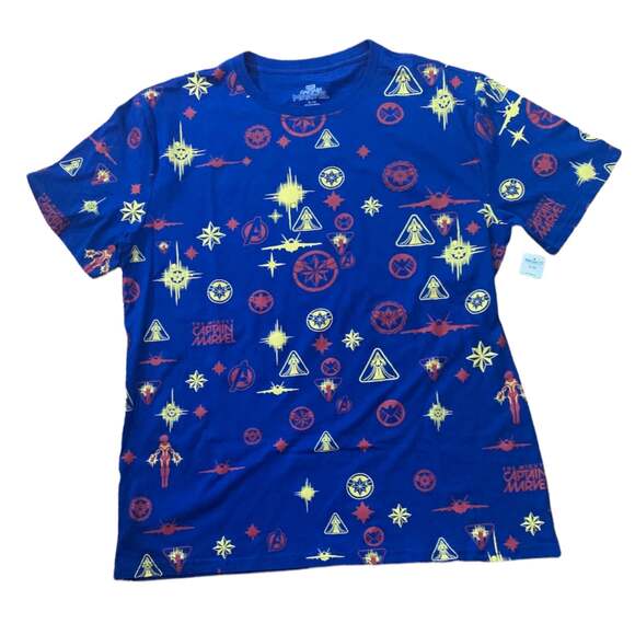 Captain marvel Mens XL  new with tags shirt short sleeve blue all over - Picture 1 of 5